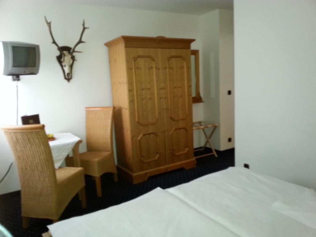 Brucker Gastehaus Hotel Fuerstenfeldbruck Habitación foto